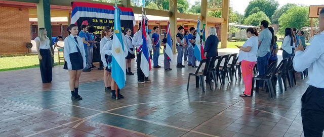 CANDELARIA: Acto en homenaje al Día de la Bandera de Misiones y al natalicio de Andrés Guacurarí